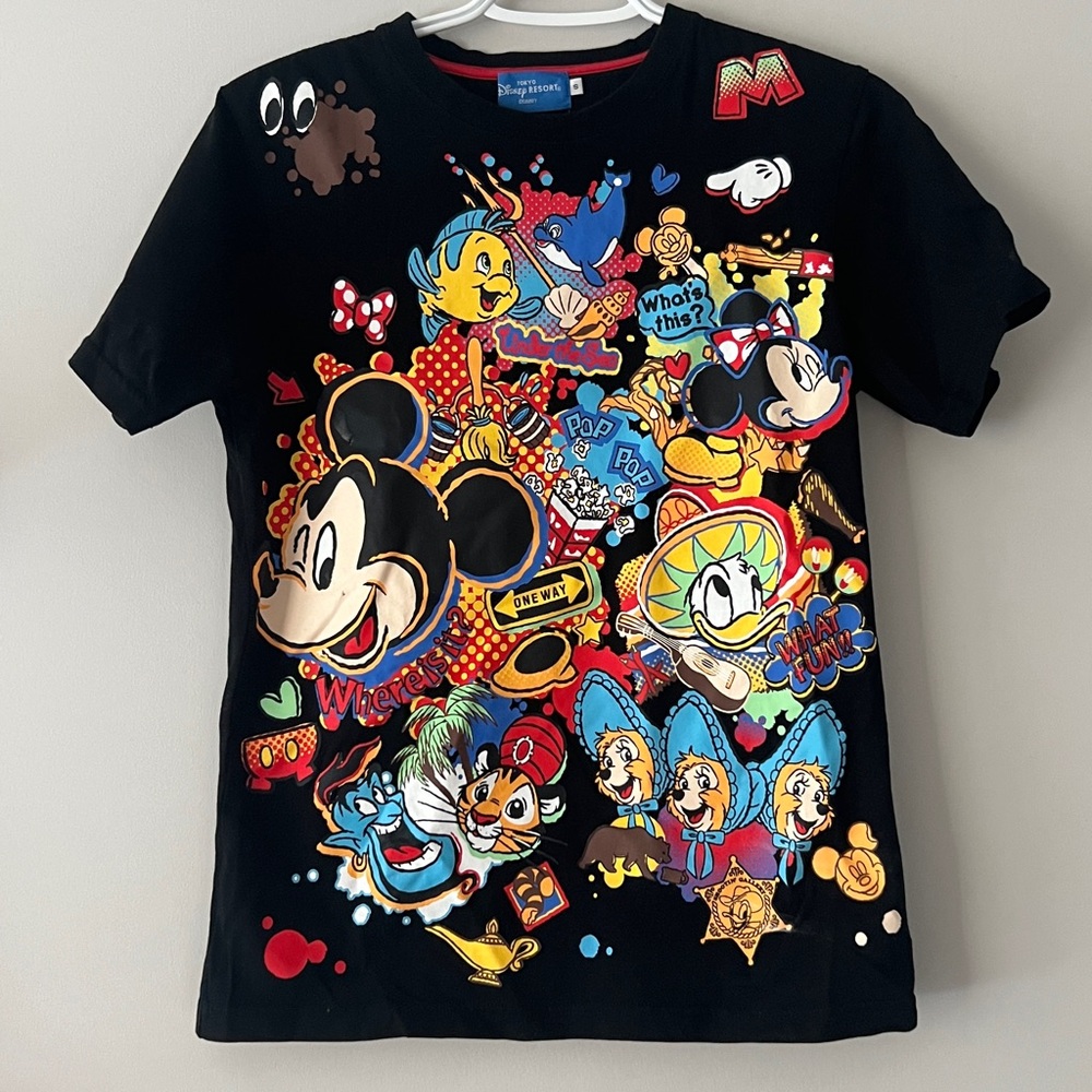 Tokyo Disneyland Tshirt Mickey & Friends Size Small